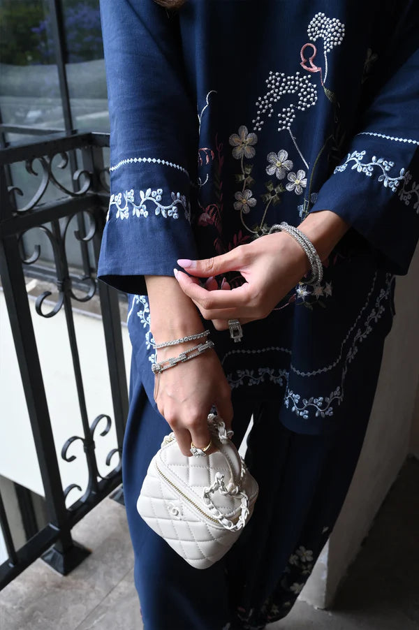 Bloom Baddie I Stitched Lapret Casuals'26