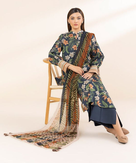 Unstitched Lawn '25 - 3 Piece - Printed Lawn Suit - 3PDY25V124AT