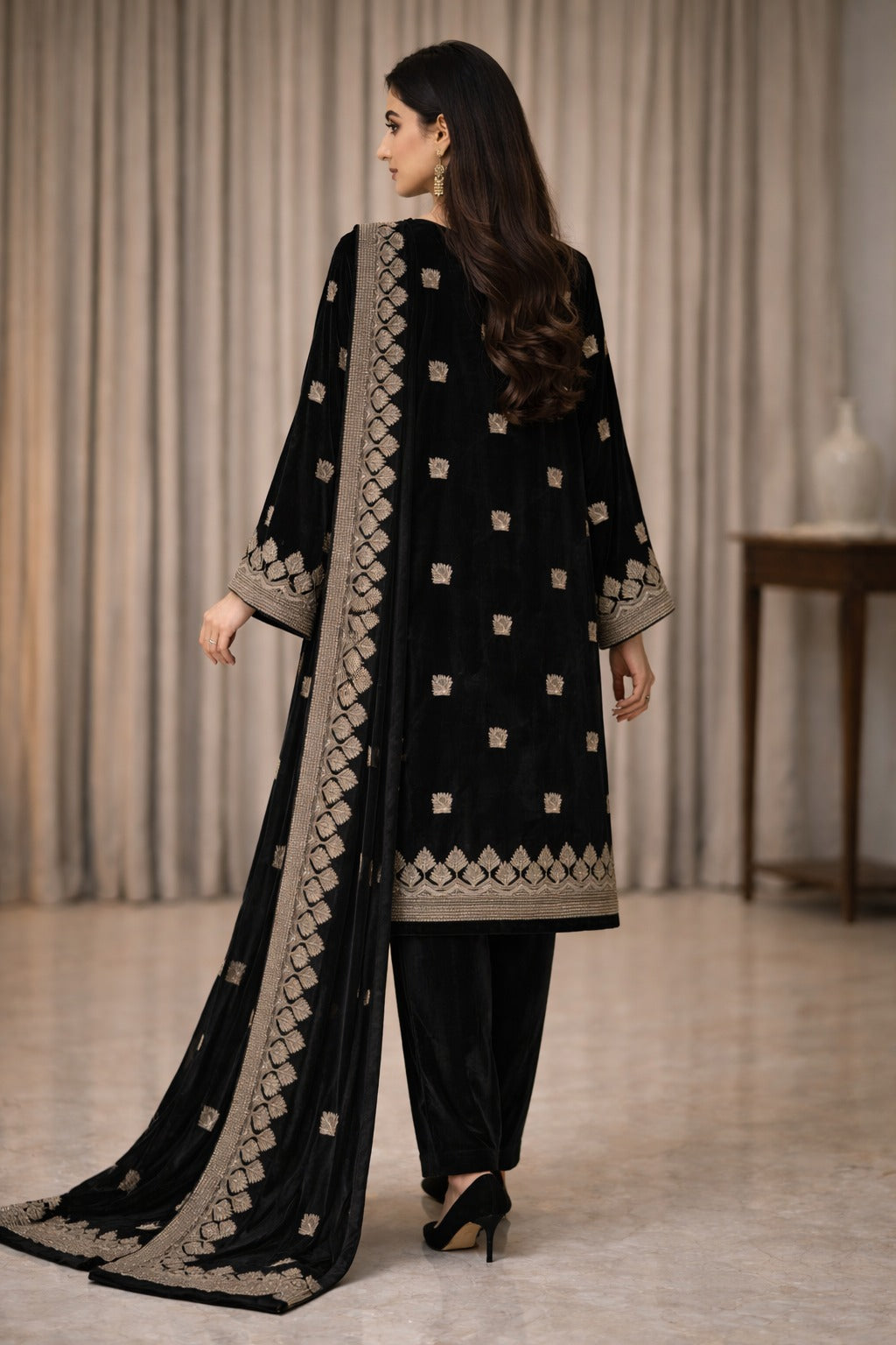 Zeya Velvet - Black Velvet Unstitched Suit – 3 Piece Set - RTS