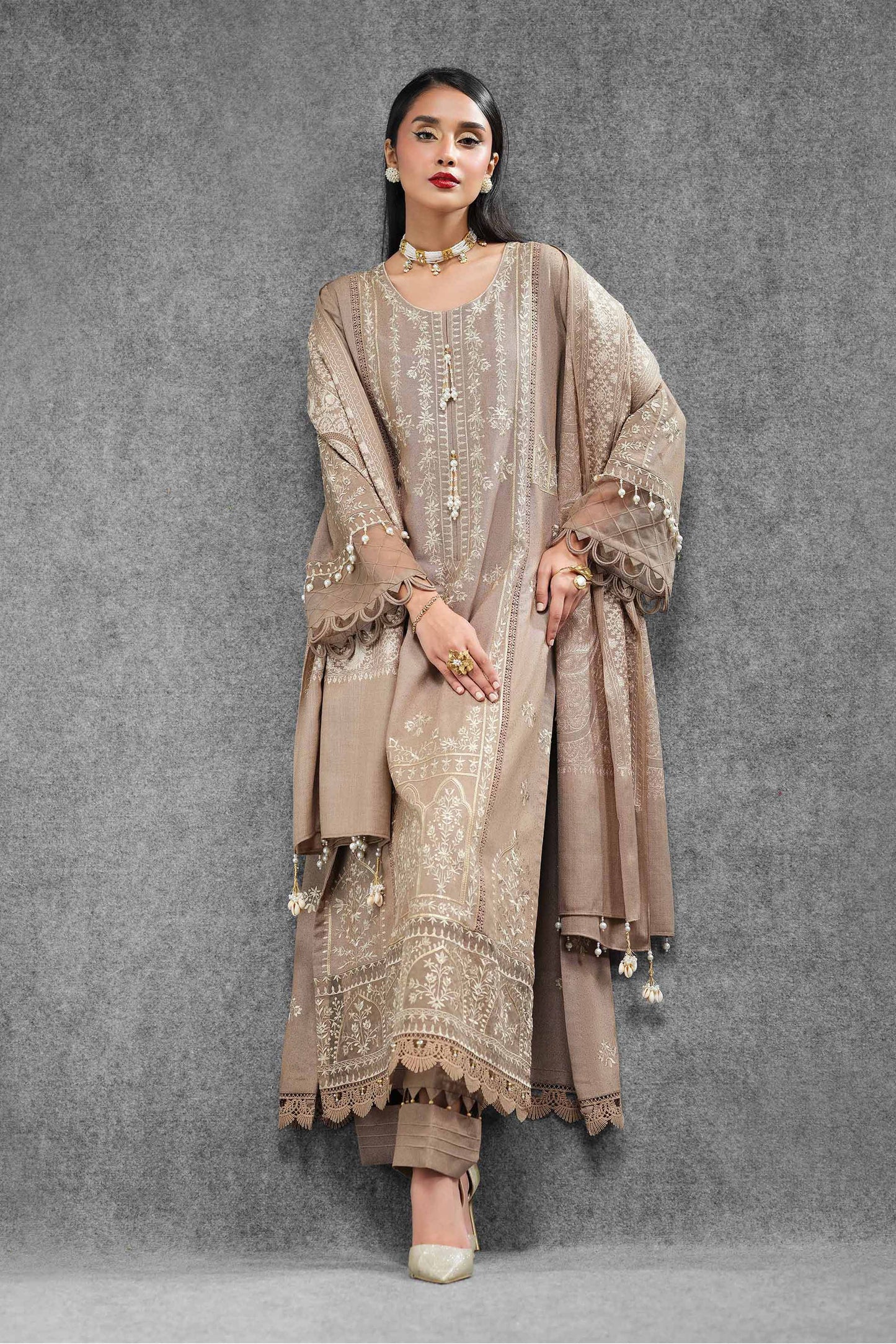 Unstitched Winter'24 - 3 Piece - Embroidered Suit - 42404391