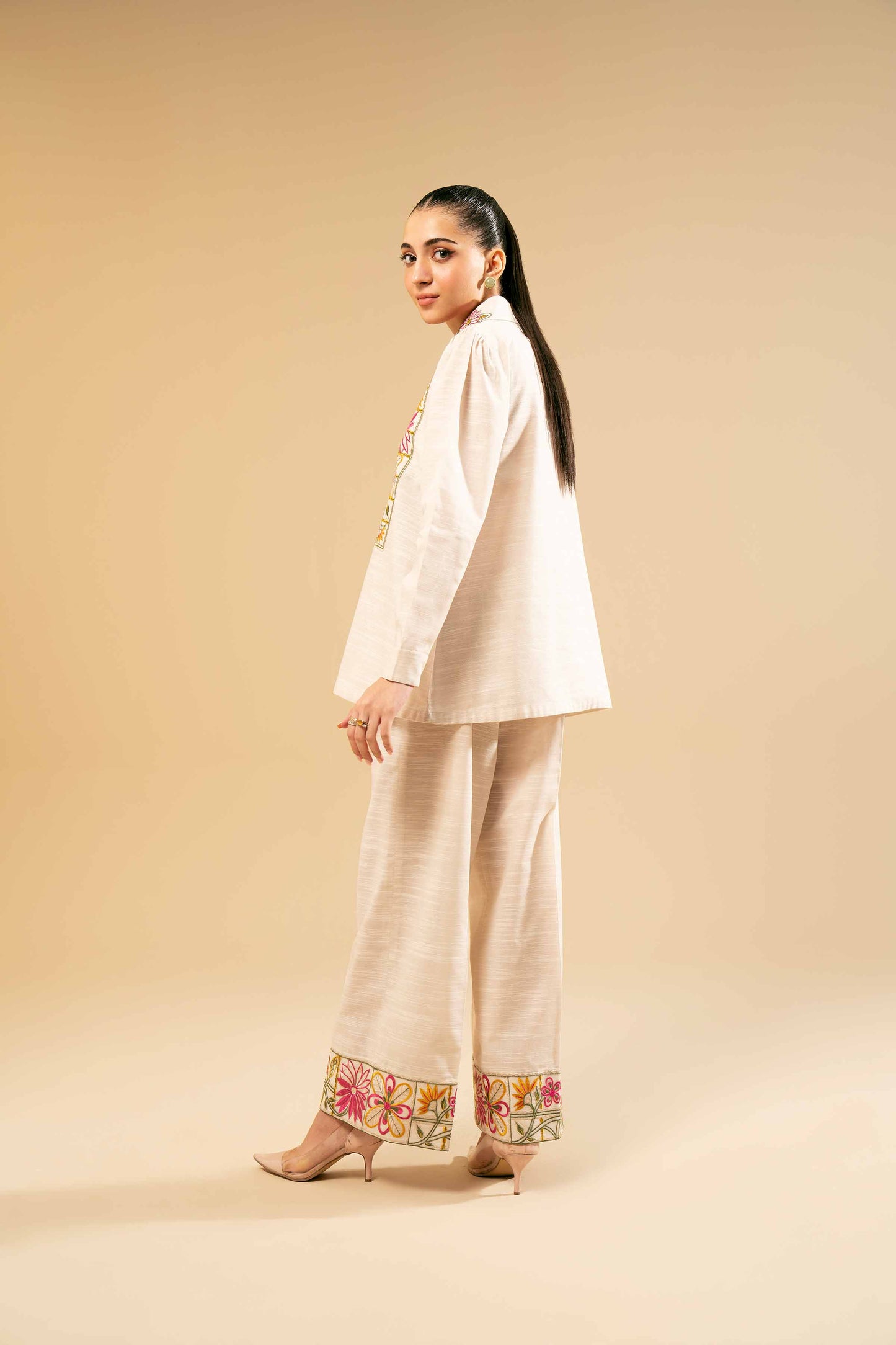 Unstitched Winter'24 - 2 Piece - Dyed Embroidered Suit - 42404544