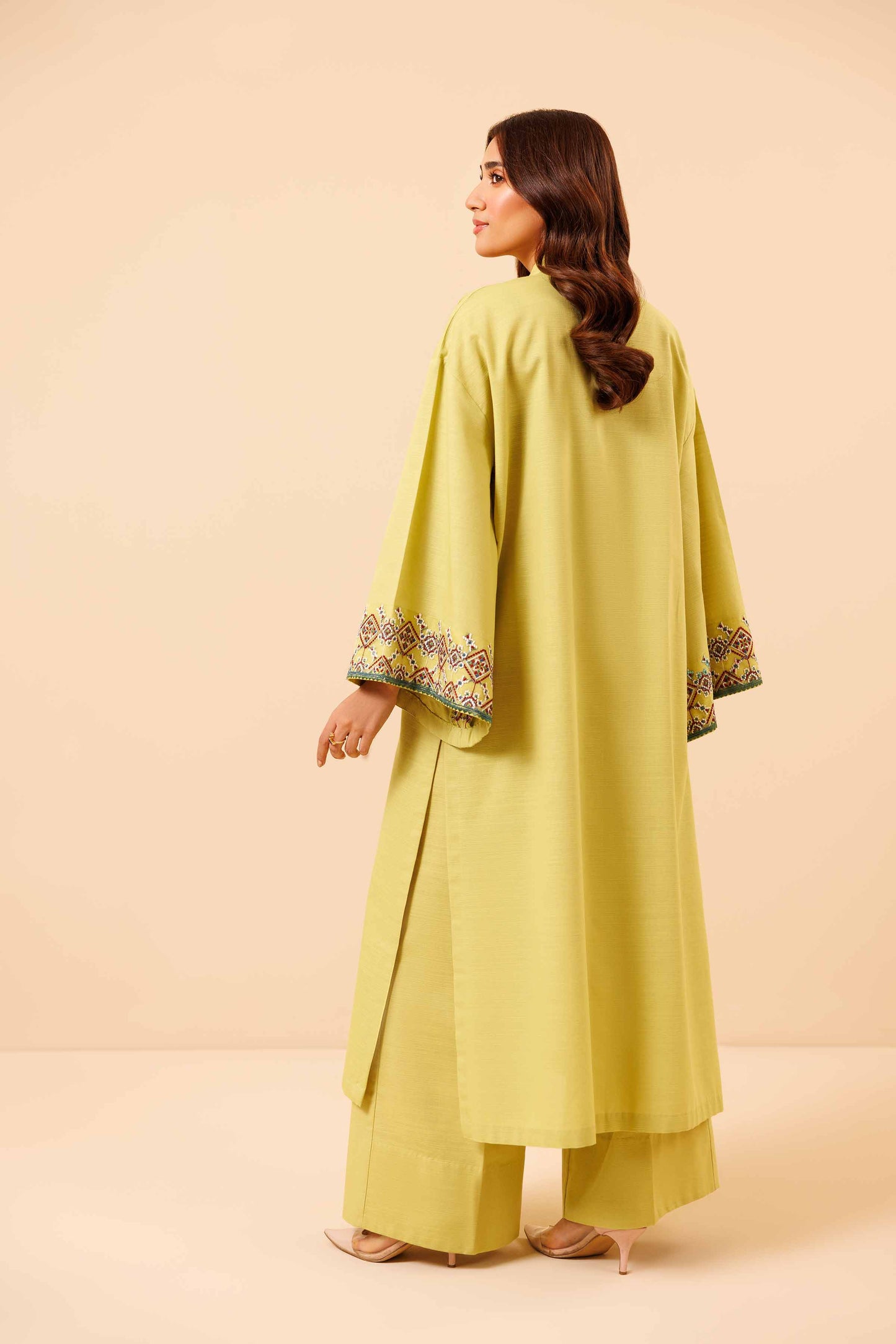 Unstitched Winter'24 - 2 Piece - Dyed Embroidered Suit - 42404545