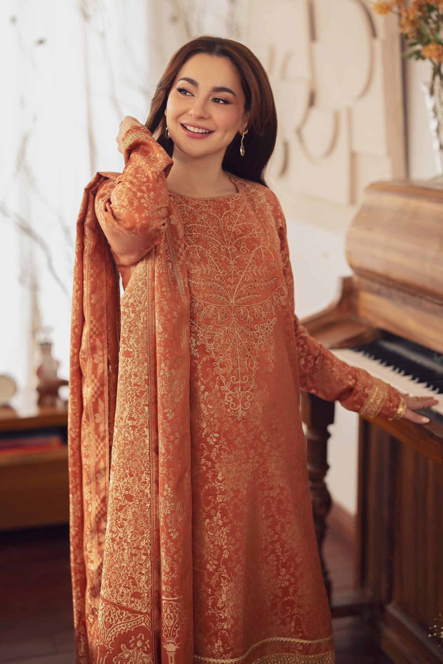 Unstitched Winter'24 - 3 Piece - Jacquard Embroidered Suit - 42404735