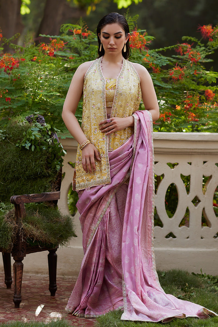 Mayna festive'24 - Iqala Saree, Blouse And Jacket