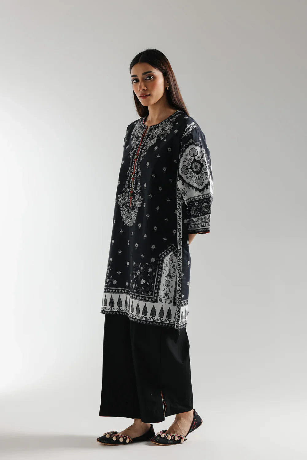 Ethnic 3 Piece Printed Suit - 202/902- RTS