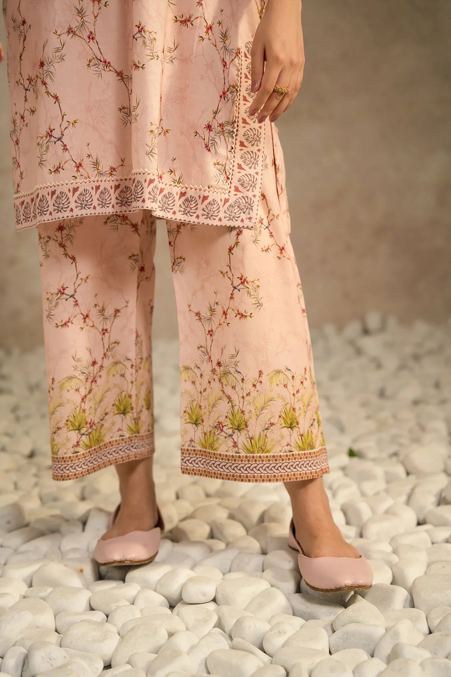 Lawn Pret '25- Dove Matching Set