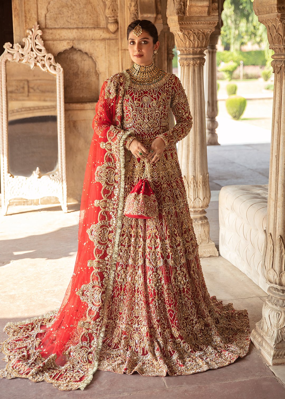 Aarizoo, Bridals And Couture -Jhoomar