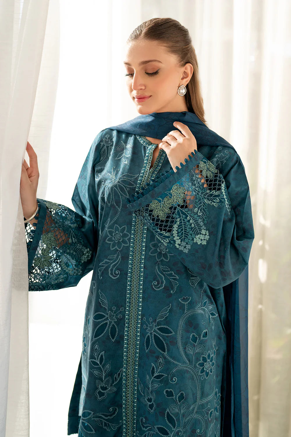 Unstitched'25 - EMBROIDERED PRINTED LAWN UF-4097