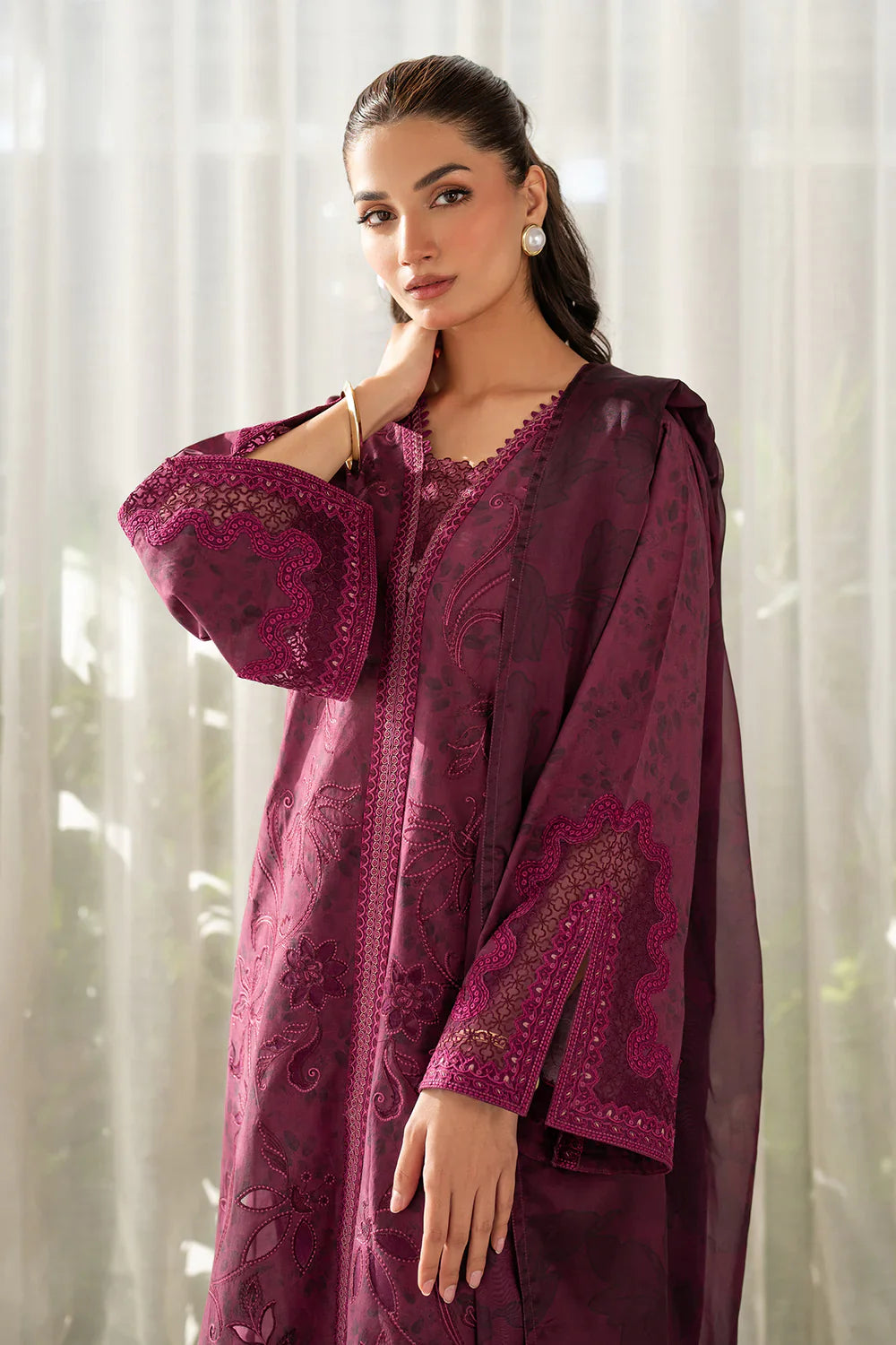 Unstitched'25 - EMBROIDERED PRINTED LAWN UF-4098