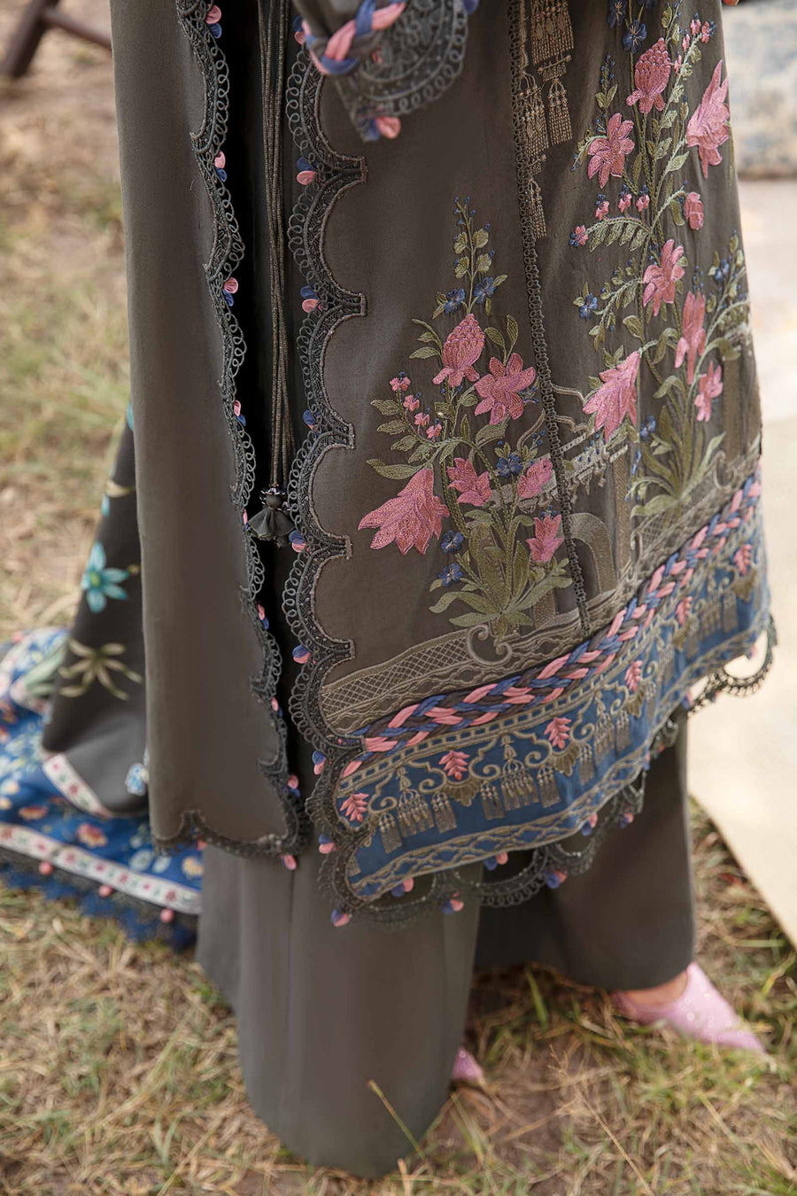 Mprints'24 - 3 Piece Unstitched Printed Linen Suit | MPT-2401-A (RTS) photo 4