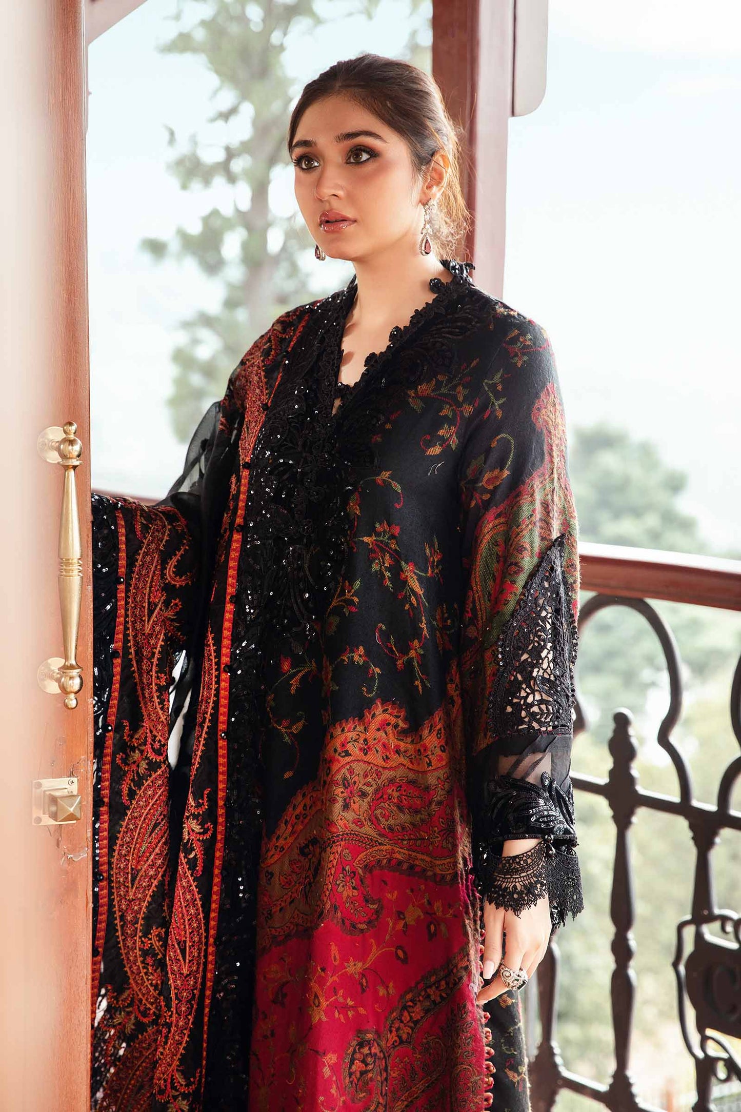 Winter Luxe'24 - 3 Piece Unstitched Embroidered Woven Suit | DL-1204