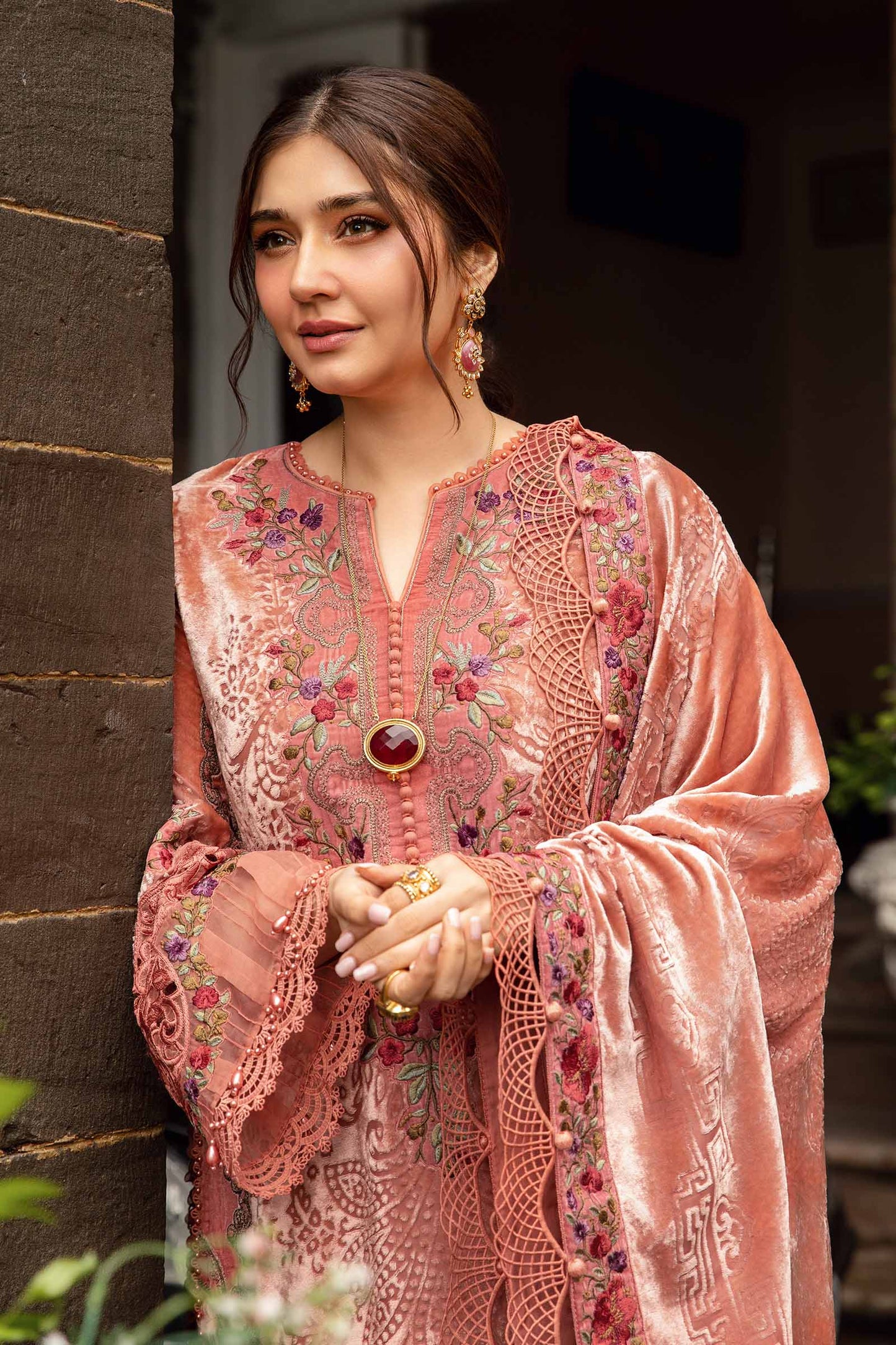 Winter Luxe'24 - 3 Piece Unstitched Embroidered Palachi Suit | DL-1206 (RTS)