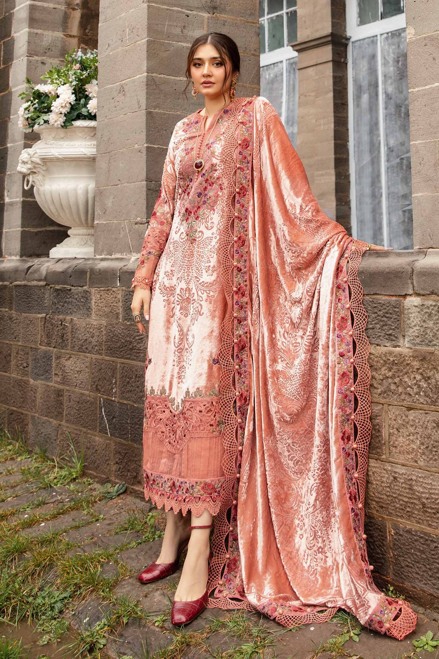 Winter Luxe'24 - 3 Piece Unstitched Embroidered Palachi Suit | DL-1206 (RTS)