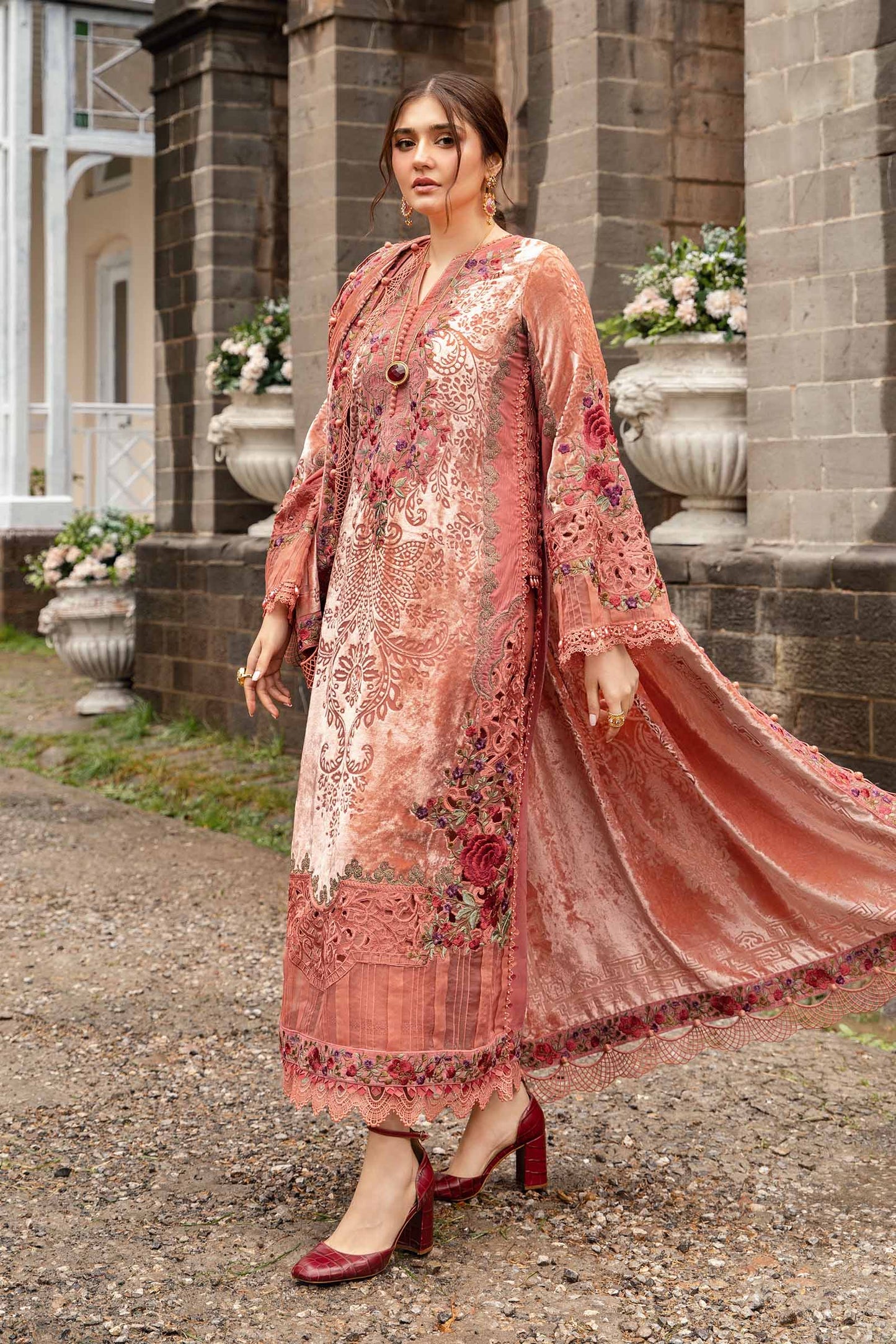 Winter Luxe'24 - 3 Piece Unstitched Embroidered Palachi Suit | DL-1206 (RTS)