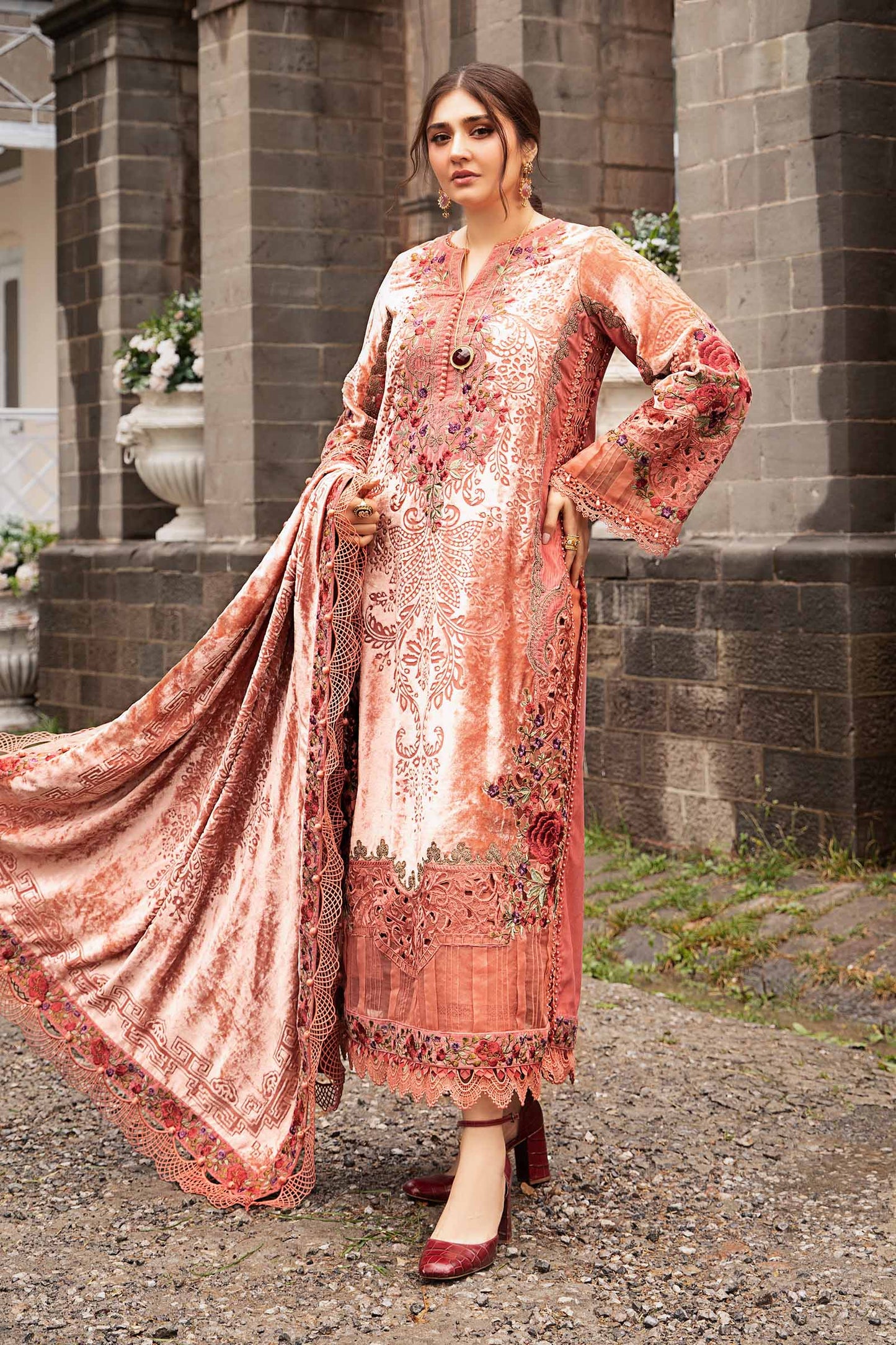 Winter Luxe'24 - 3 Piece Unstitched Embroidered Palachi Suit | DL-1206