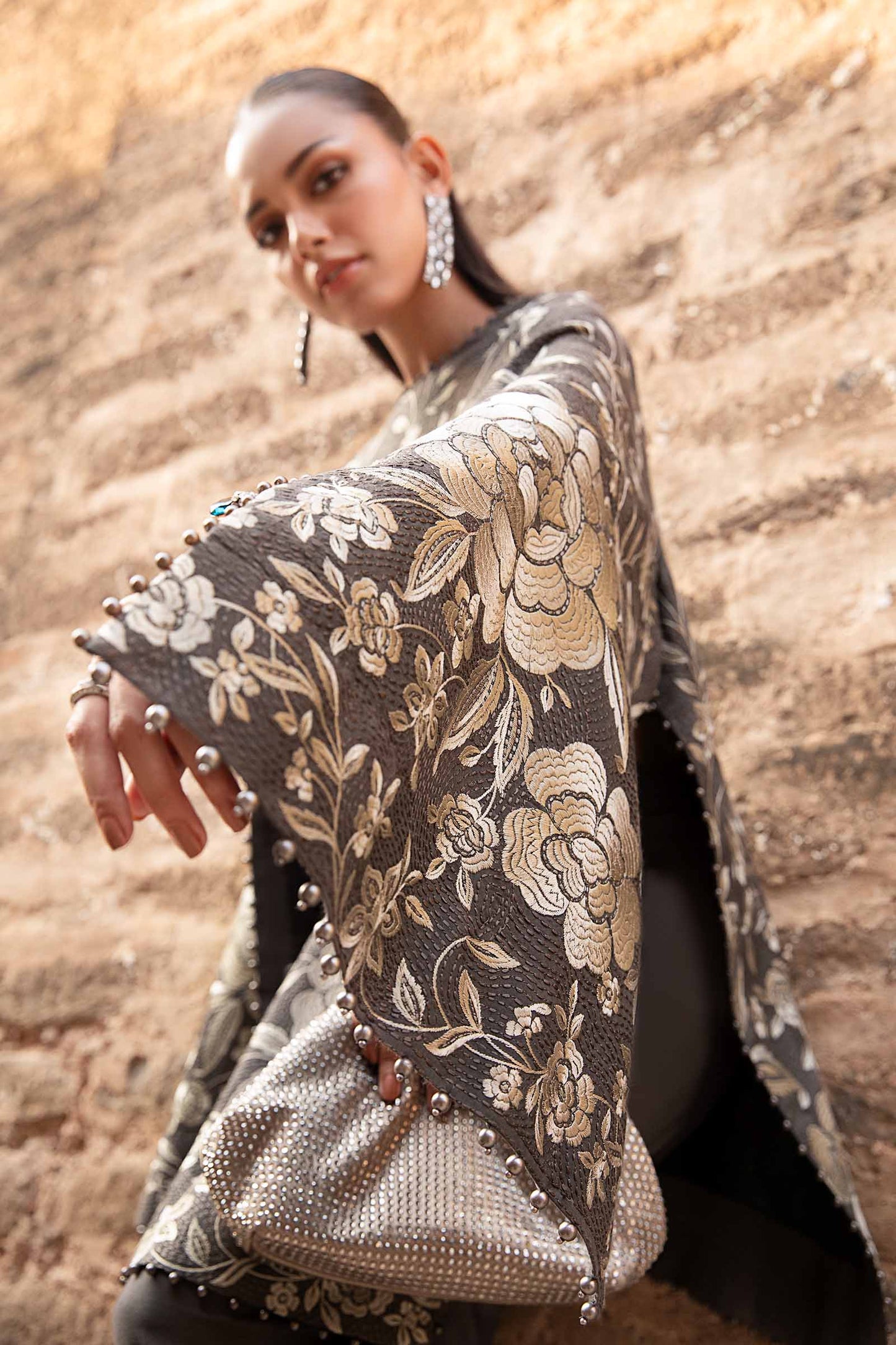 Mprints'24 - 3 Piece Unstitched Printed Linen Suit | MPT-2408-B