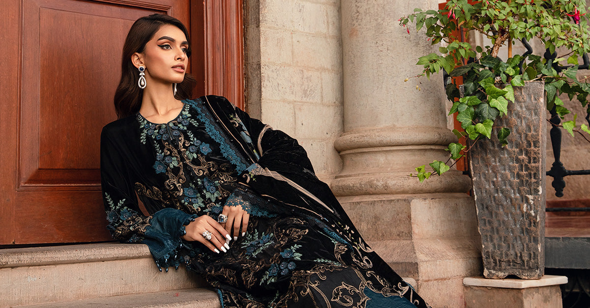 Winter Luxe'24 - 3 Piece Unstitched Embroidered Velvet Suit | DL-1208