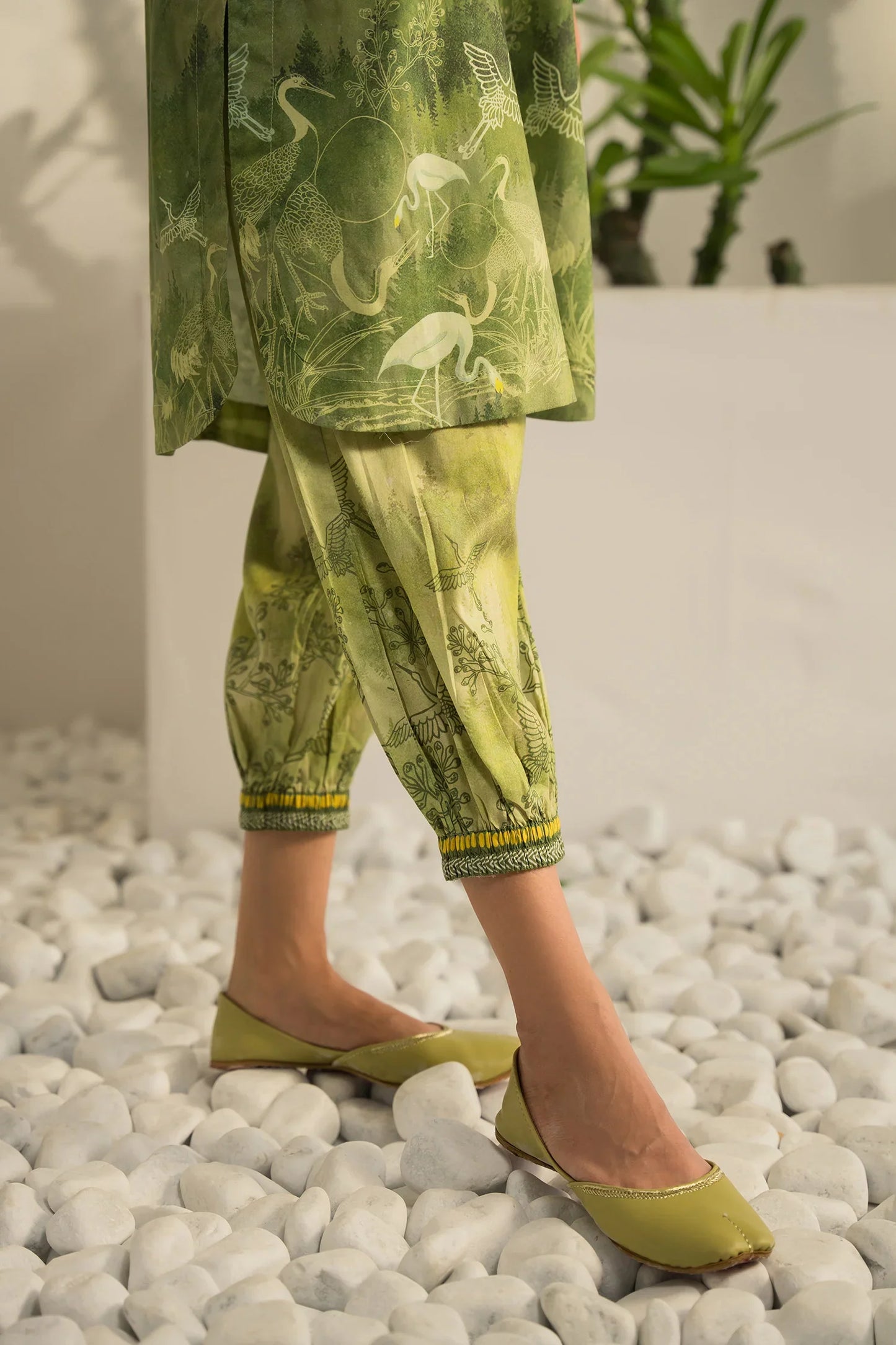 Lawn Pret '25- Edwina Matching Set