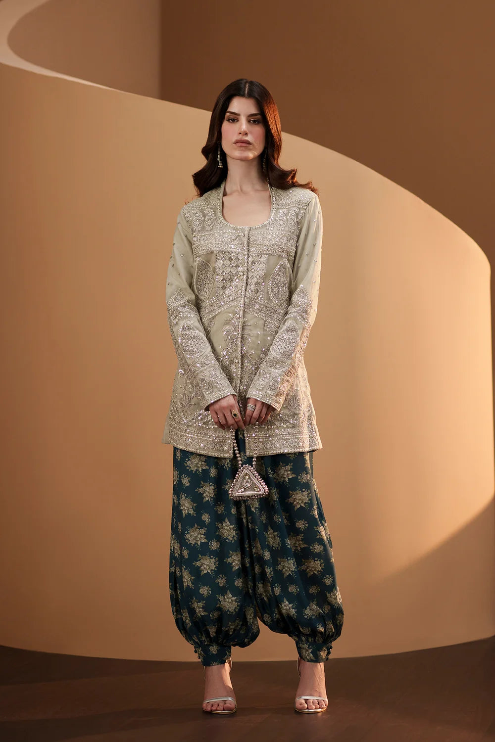 EMBROIDERED SUIT