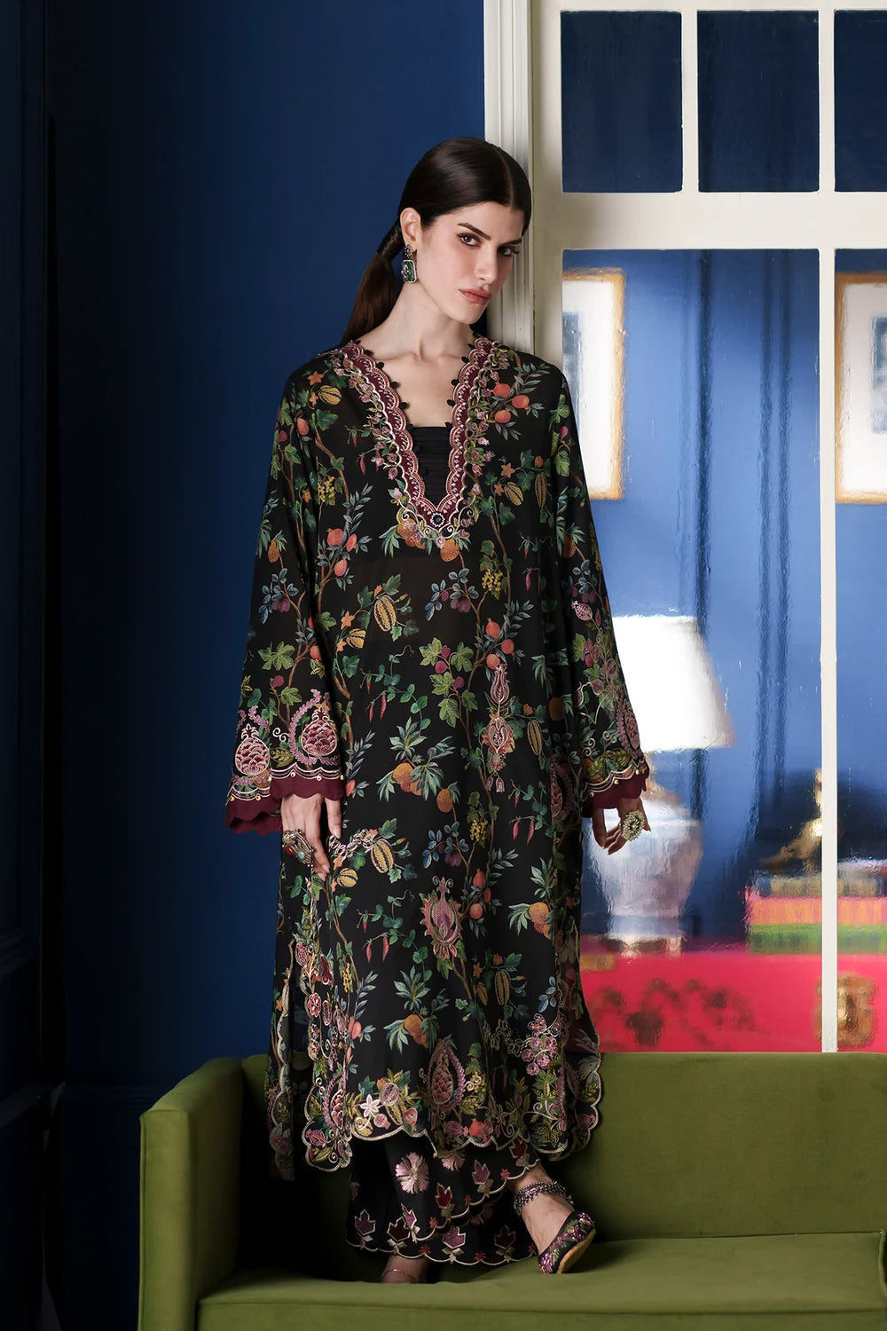 EMBROIDERED SUIT