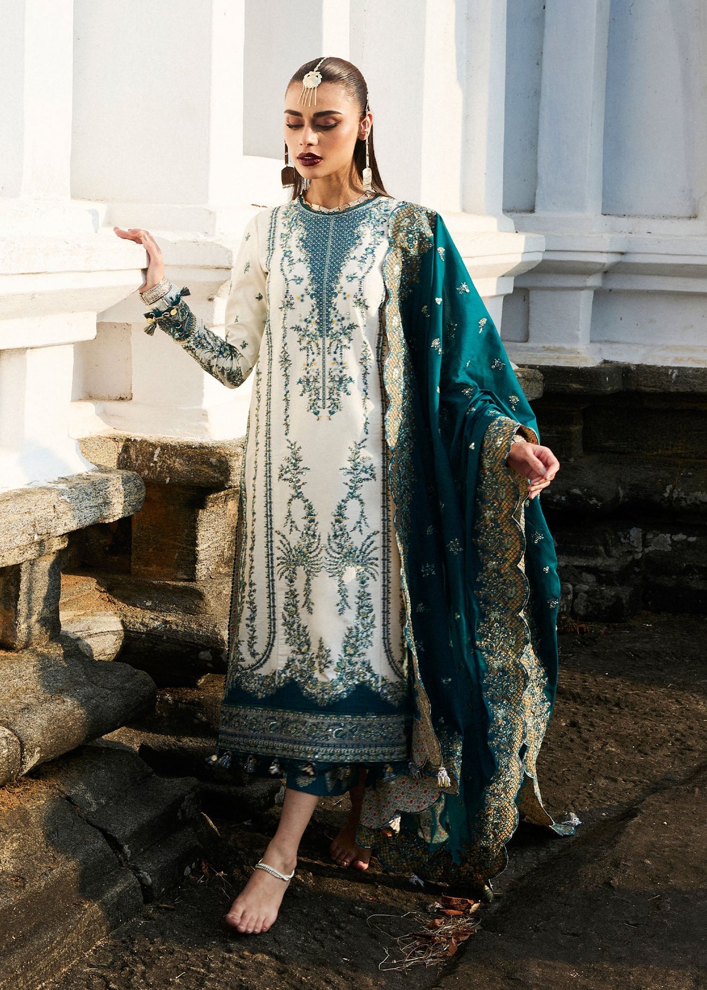 Luxury Lawn '25 - Veil