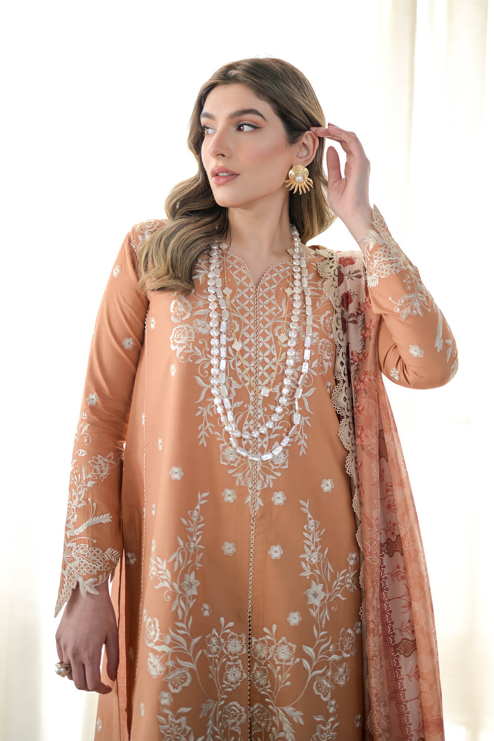 Luxury Lawn Vol 2 '24 - Peach Sand - Nel-24614 (Rts)