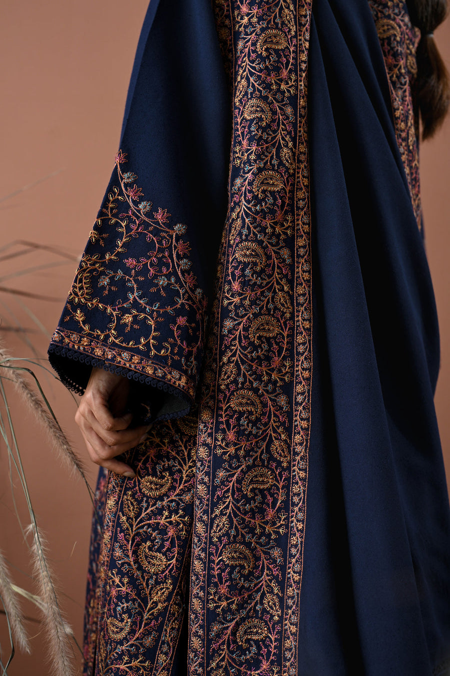 Luxury Karandi Vol II  - DEEP NAVY LUXURY EMBROIDERED KARANDI SET (NEL-24635) (RTS) photo 3