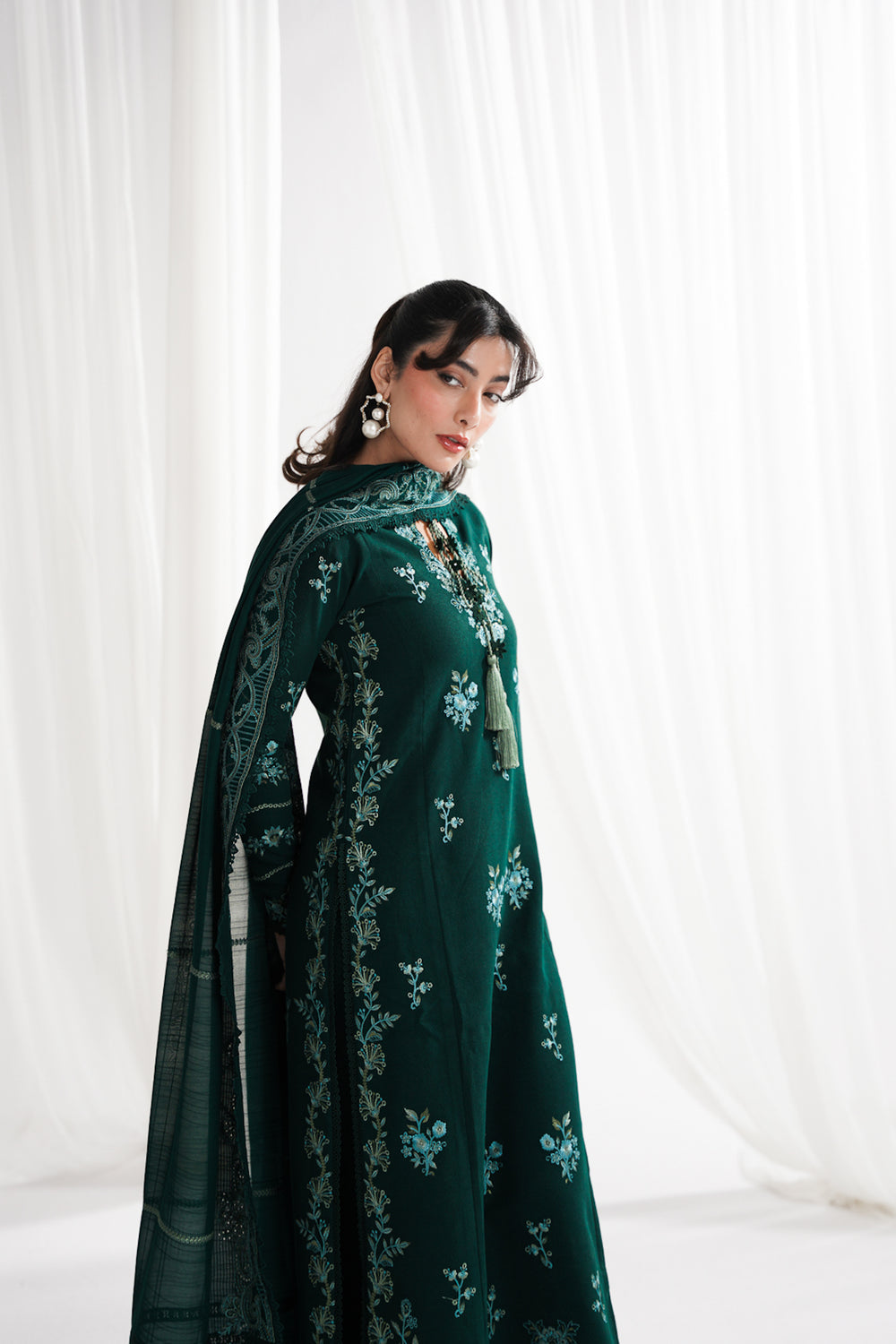 Eid Pret '25 - DEEP EMERALD LUXURY EMBROIDERED 3PCS SET NPA3-25418