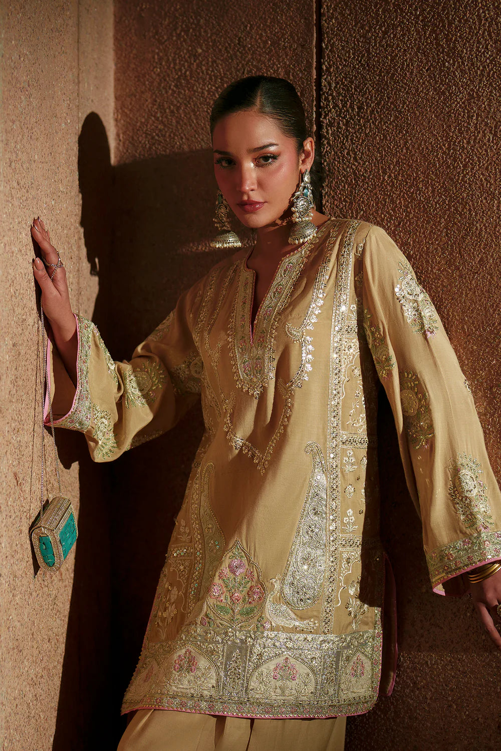 PALE YELLOW | E1020/104/114’ 26 -RTS