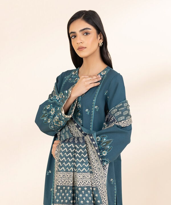 Unstitched Lawn '25 - 3 Piece - Embroidered Lawn Suit - U3PEDY25V117