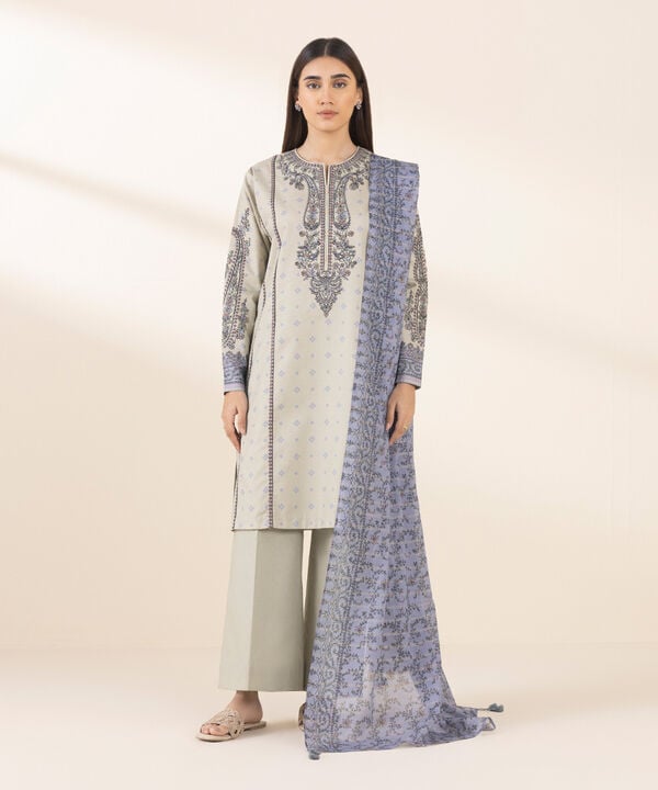 Unstitched Lawn '25 - 3 Piece - Embroidered Zari Lawn Suit - U3PEDY25V118