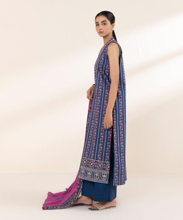 Unstitched Lawn '25 - 3 Piece - Embroidered Lawn Suit - U3PEDY25V133