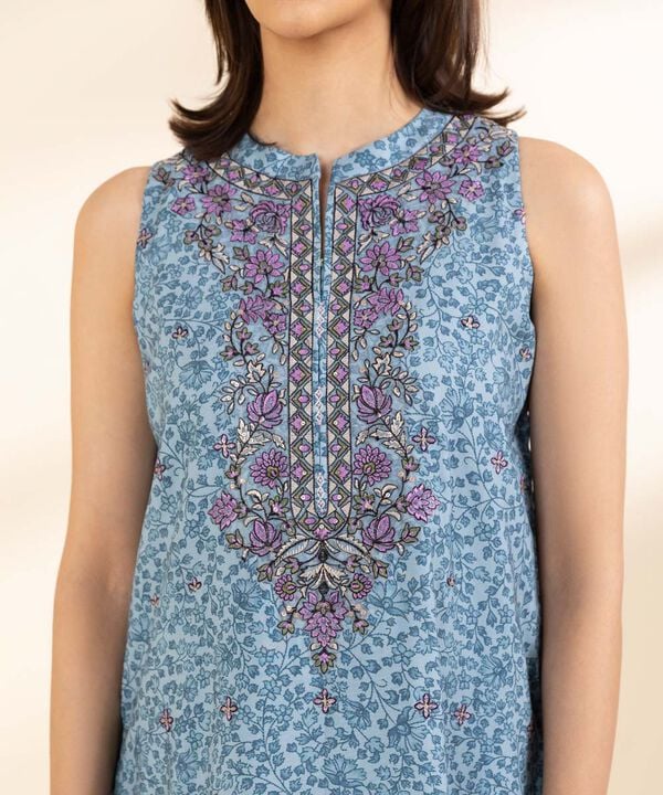 Signature'25- Embroidered Jacquard Suit U3PESG25V021