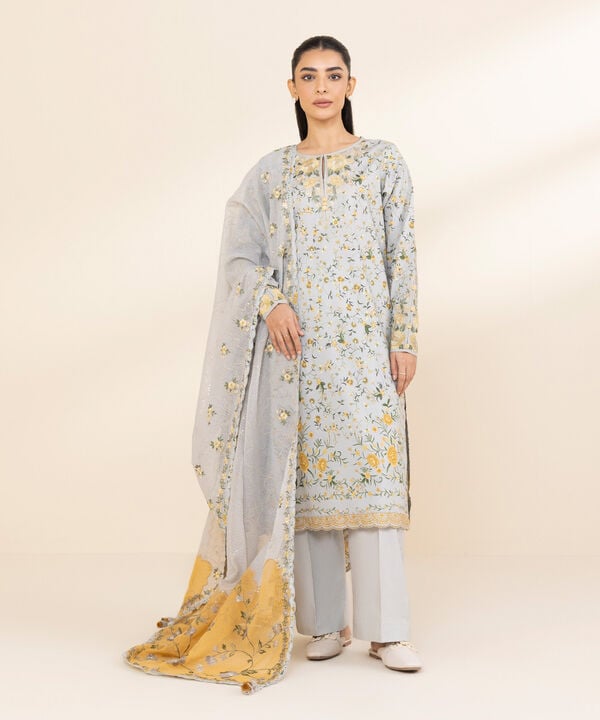 Unstitched Lawn '25 - 3 Piece - Embroidered Lawn Suit - U3PESG25V111