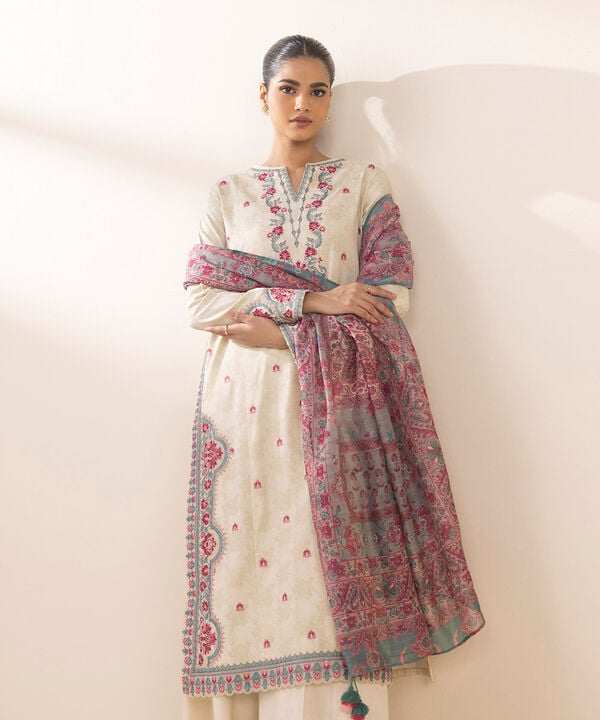 Unstitched Lawn '25 - 3 Piece - Embroidered Cotton Jacquard Suit - U3PESG25V117