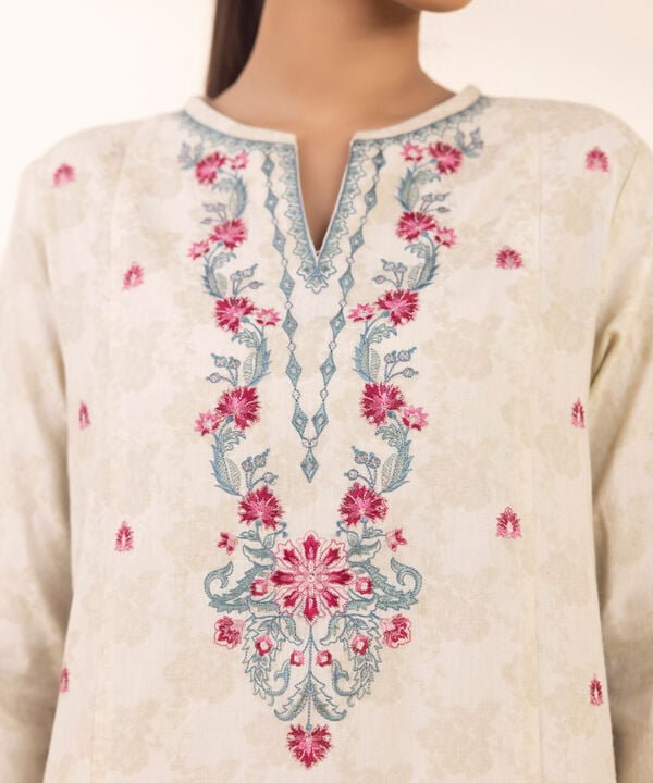 Unstitched Lawn '25 - 3 Piece - Embroidered Cotton Jacquard Suit - U3PESG25V117