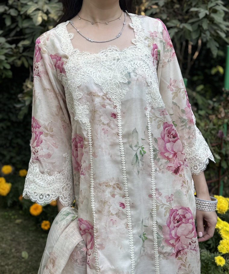 Digitally Printed Lawn '25 - Rose Royale